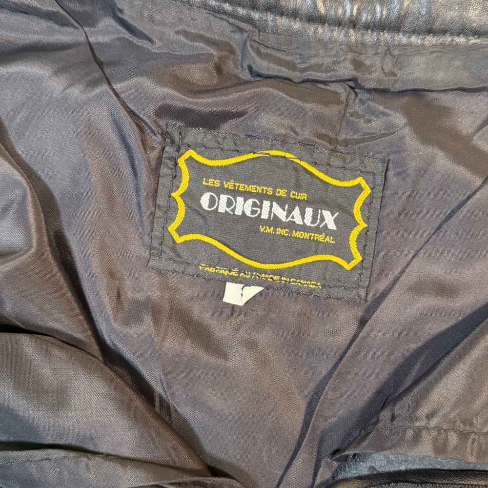 Vintage Black Leather Skirt | Made in Montreal | Fits Small - Picture 3 of 4